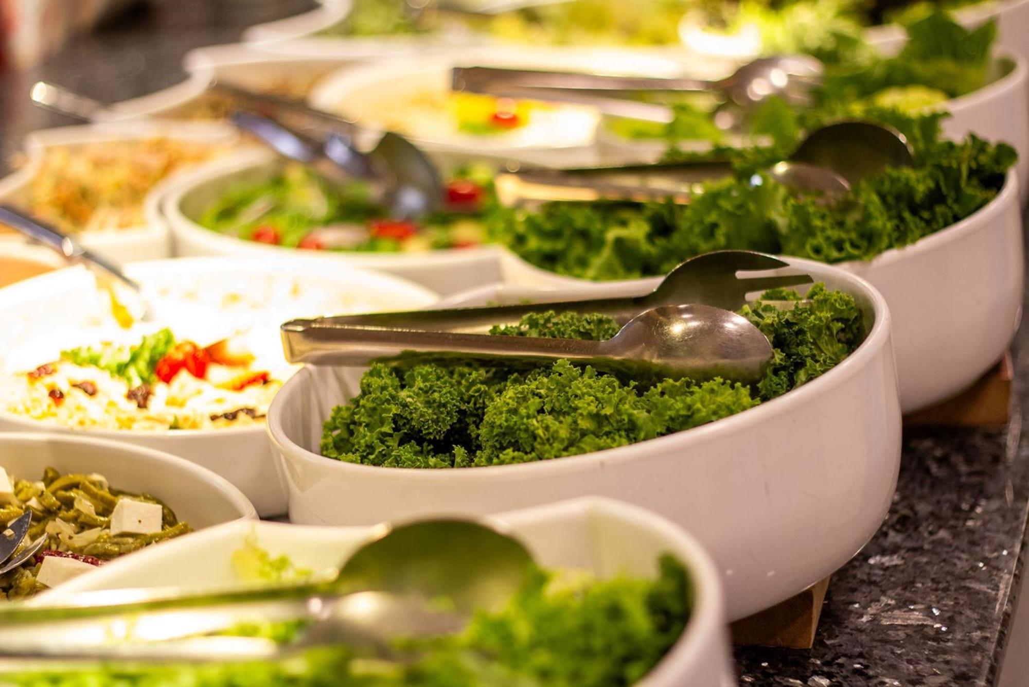 Camino Real Aeropuerto Hotel Kota Meksiko Bagian luar foto Broccoli sprouts